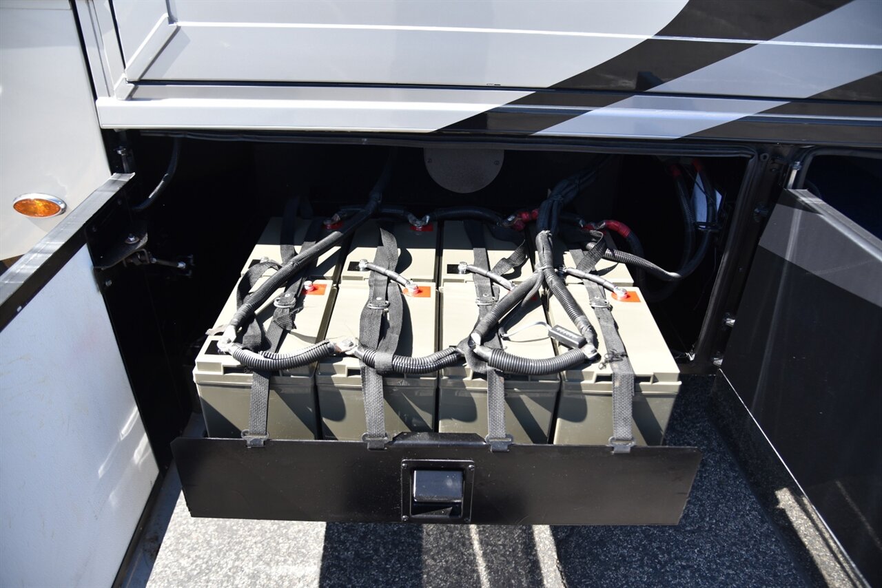 2019 Newmar Dutch Star - Photo 32 - Orange, CA 92867