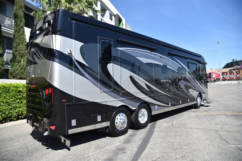 2019 Newmar Dutch Star - Photo 2 - Orange, CA 92867