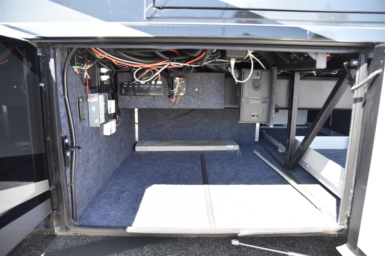 2019 Newmar Dutch Star - Photo 26 - Orange, CA 92867