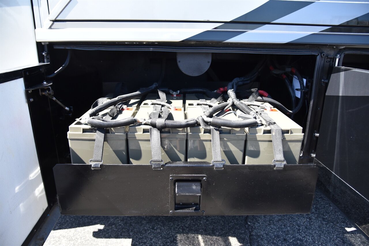 2019 Newmar Dutch Star - Photo 33 - Orange, CA 92867