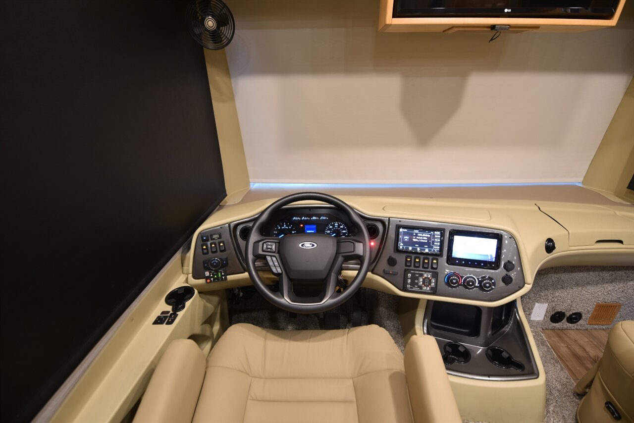 2021 Tiffin Open Road   - Photo 12 - Orange, CA 92867