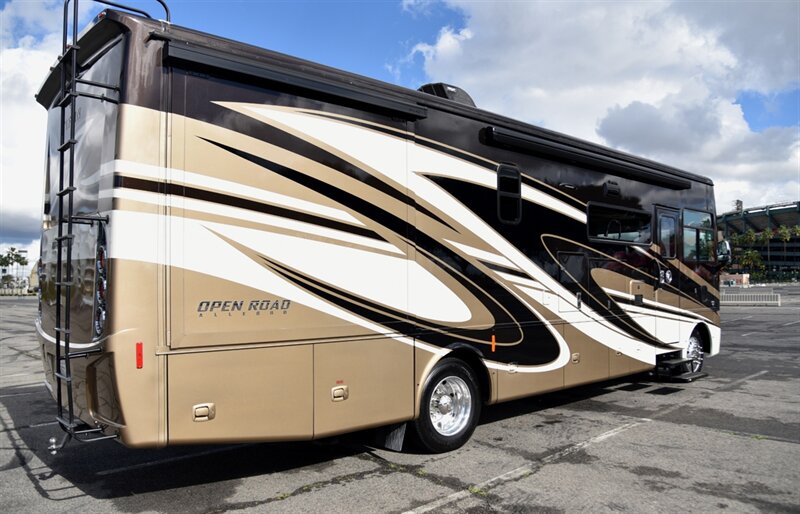 2021 Tiffin Open Road  