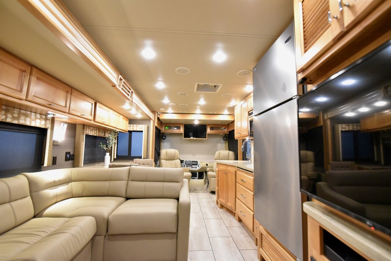 2021 Tiffin Open Road   - Photo 26 - Orange, CA 92867