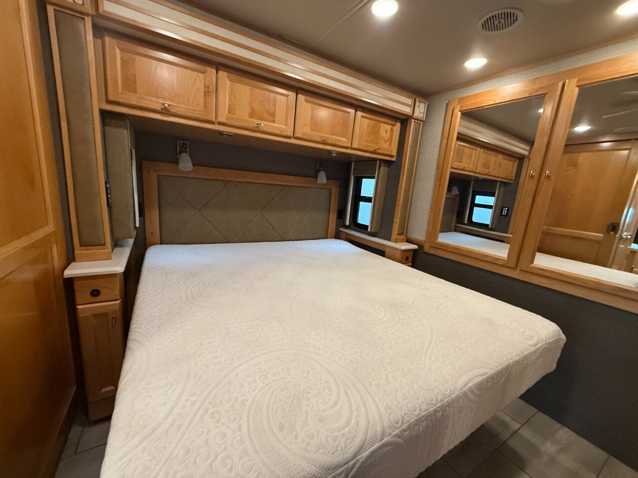 2021 Tiffin Open Road   - Photo 9 - Orange, CA 92867