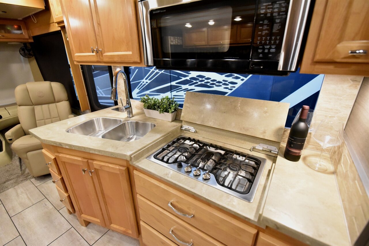 2021 Tiffin Open Road   - Photo 22 - Orange, CA 92867