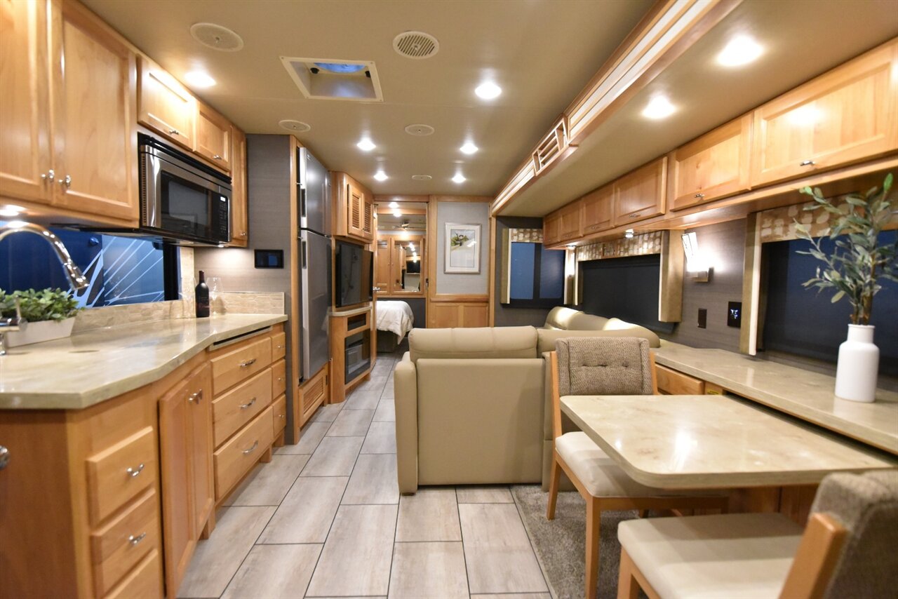 2021 Tiffin Open Road   - Photo 29 - Orange, CA 92867