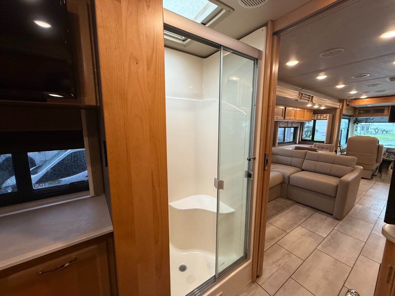 2021 Tiffin Open Road   - Photo 7 - Orange, CA 92867