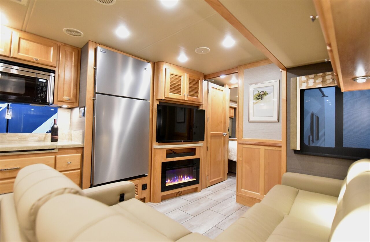 2021 Tiffin Open Road   - Photo 25 - Orange, CA 92867