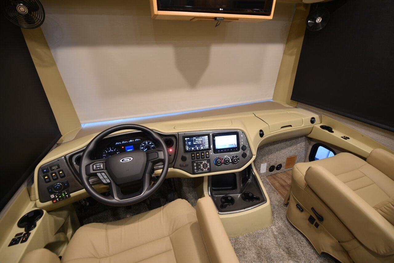 2021 Tiffin Open Road   - Photo 11 - Orange, CA 92867