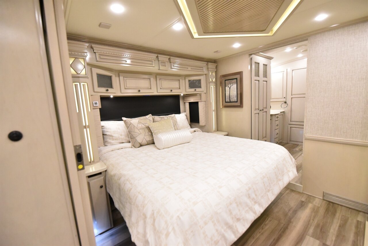 2022 Newmar Dutch Star 4369   - Photo 55 - Orange, CA 92867