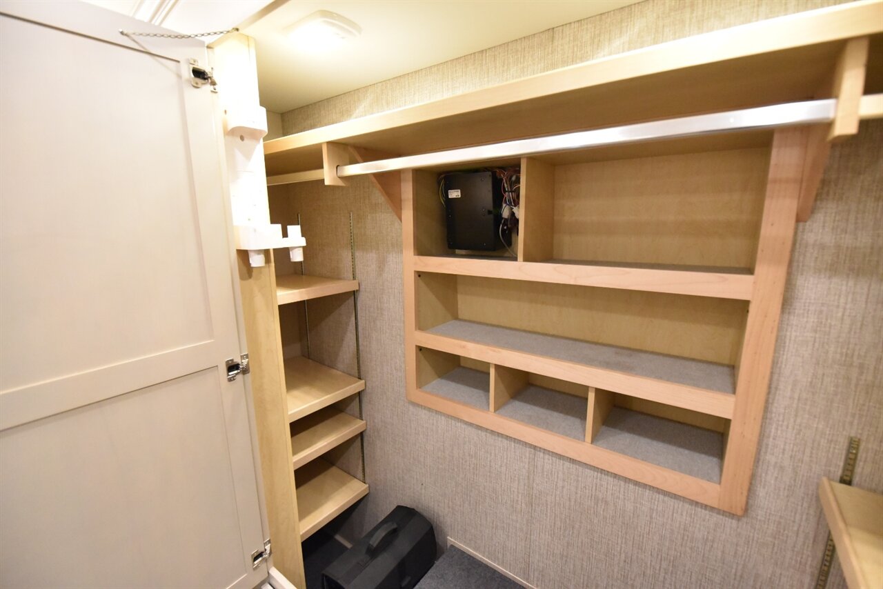 2022 Newmar Dutch Star 4369   - Photo 66 - Orange, CA 92867