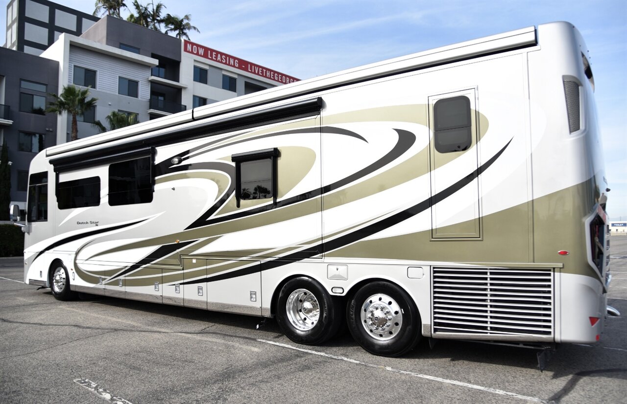 2022 Newmar Dutch Star 4369   - Photo 9 - Orange, CA 92867