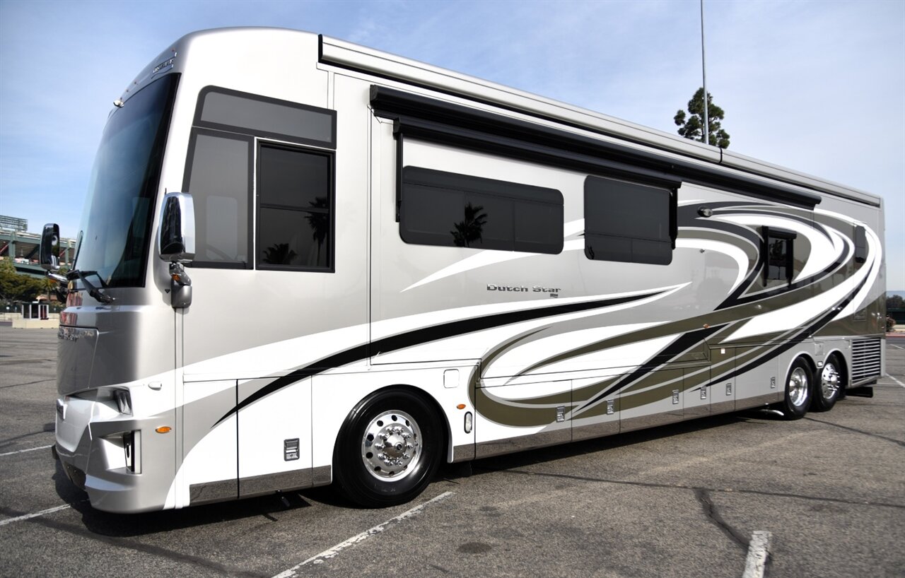 2022 Newmar Dutch Star 4369   - Photo 12 - Orange, CA 92867