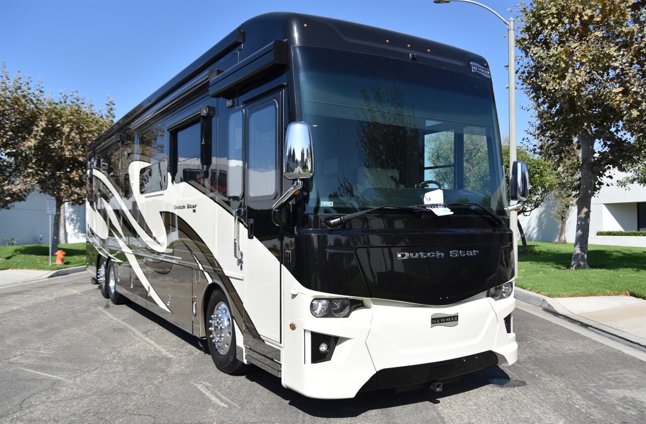 2020 Newmar Dutchstar - Photo 7 - Orange, CA 92867