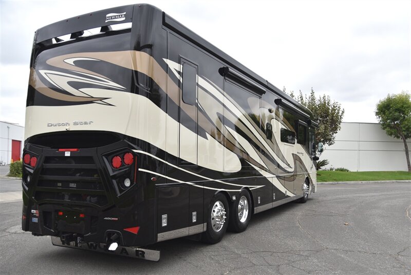 2020 Newmar Dutchstar 4081   - Photo 3 - Orange, CA 92867