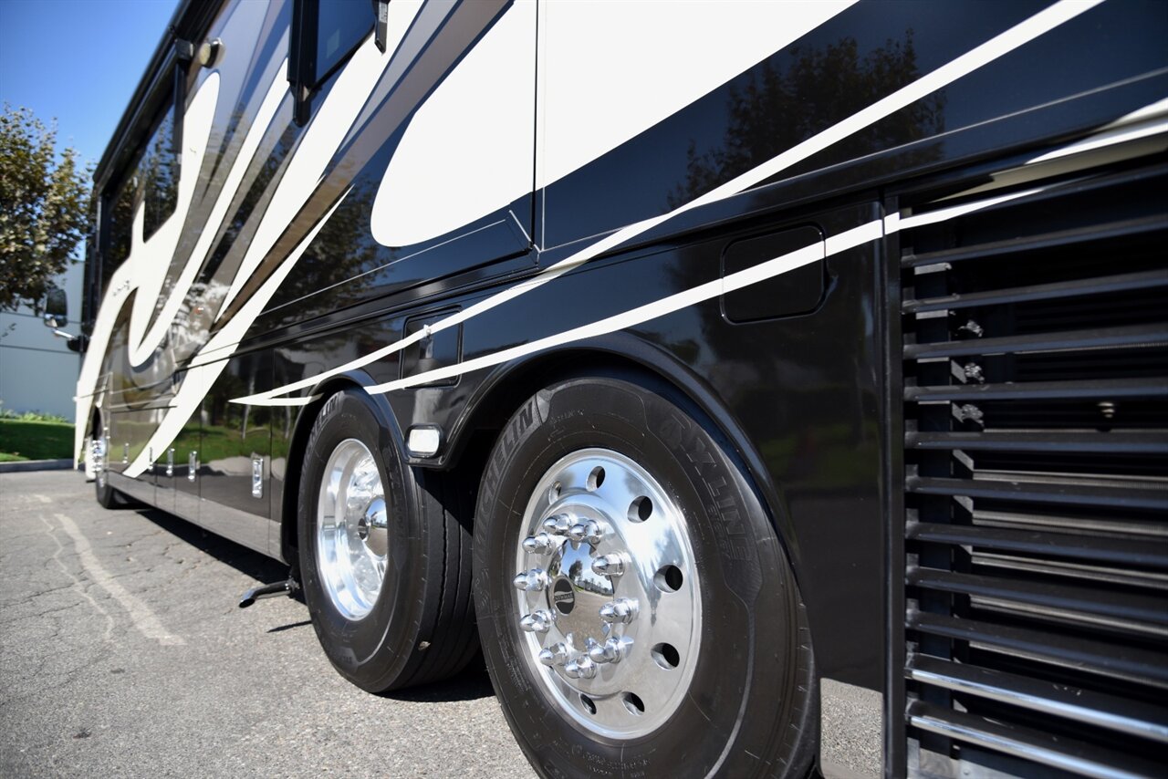 2020 Newmar Dutchstar - Photo 11 - Orange, CA 92867