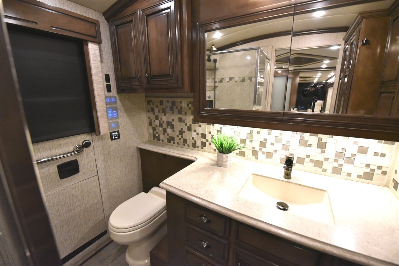 2020 Newmar Dutchstar 4081   - Photo 48 - Orange, CA 92867