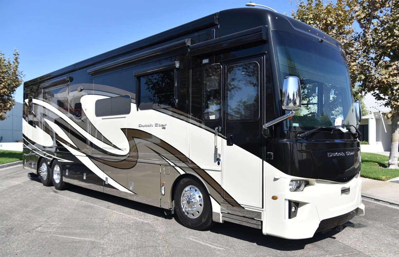 2020 Newmar Dutchstar - Photo 8 - Orange, CA 92867
