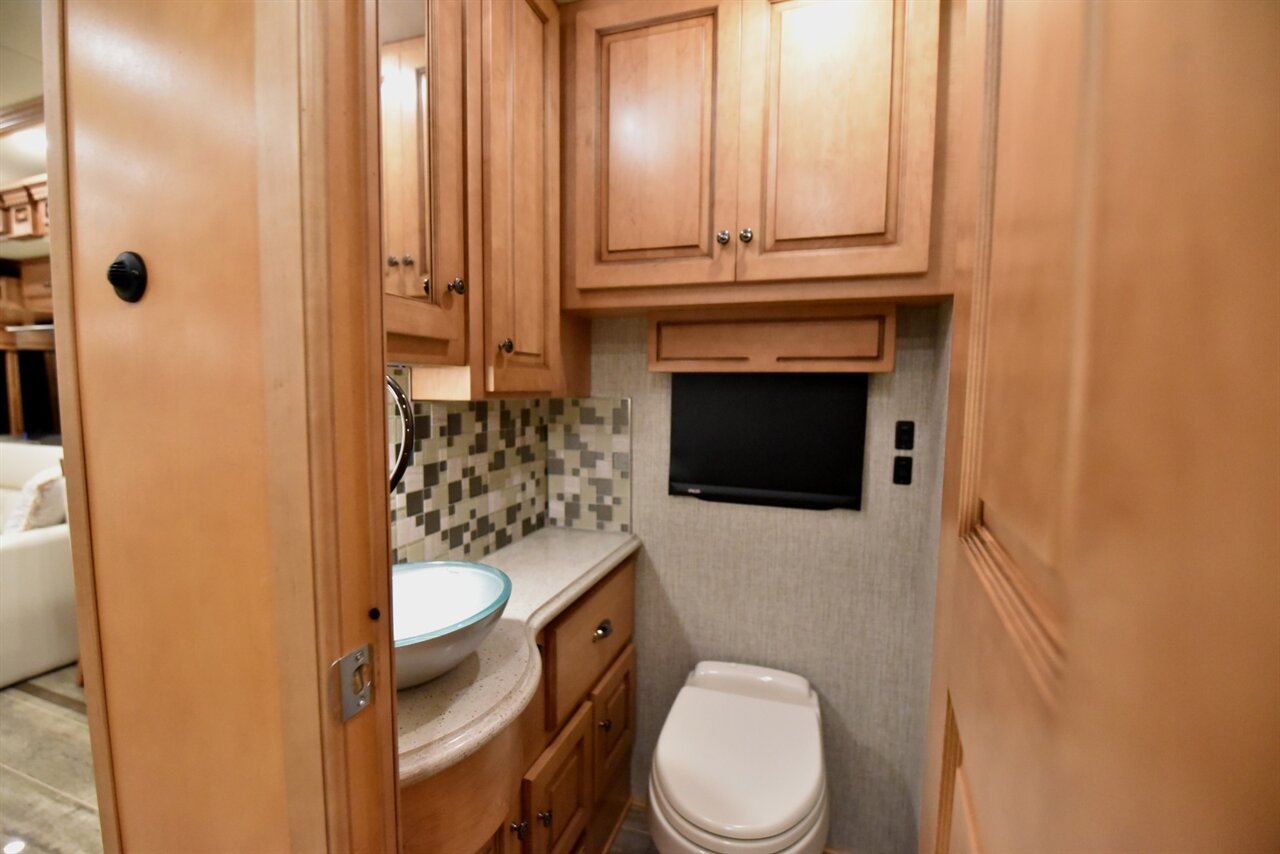 2022 Newmar Dutch Star   - Photo 29 - Orange, CA 92867