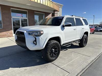 2018 Toyota 4Runner SR5   - Photo 1 - Roy, UT 84067