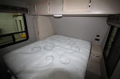 2019 WINNEBAGO 2106FBS MINIE WINNIE   - Photo 5 - Algona, IA 50511