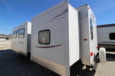 2012 EDGEWATER 312BHDSE   - Photo 3 - Algona, IA 50511