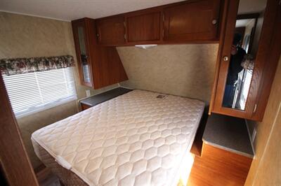 2012 EDGEWATER 312BHDSE   - Photo 10 - Algona, IA 50511