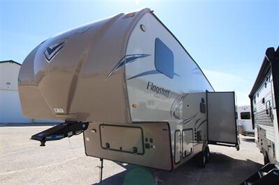 2018 FLAGSTAFF 526RLWS   - Photo 2 - Algona, IA 50511