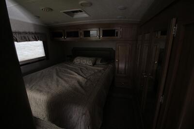 2018 FLAGSTAFF 526RLWS   - Photo 10 - Algona, IA 50511