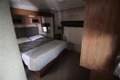 2015 ROCKWOOD 8325SS   - Photo 11 - Algona, IA 50511