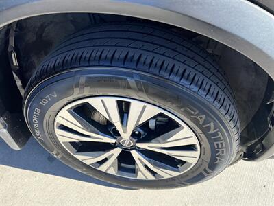 2021 Nissan Rogue SV - Photo 16 - Phoenix, AZ 85009