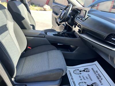 2021 Nissan Rogue SV - Photo 14 - Phoenix, AZ 85009