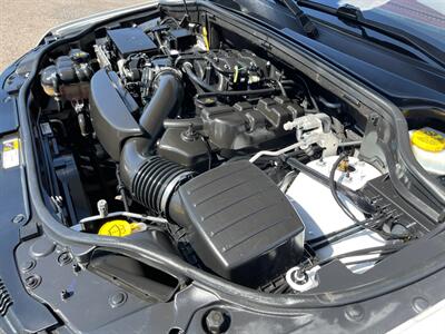 2020 Jeep Grand Cherokee Overland   - Photo 12 - Phoenix, AZ 85009