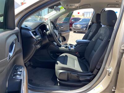 2022 GMC Acadia SLE - Photo 5 - Phoenix, AZ 85009