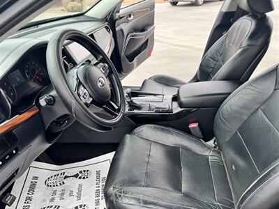 2017 Kia Cadenza Premium - Photo 7 - Phoenix, AZ 85009
