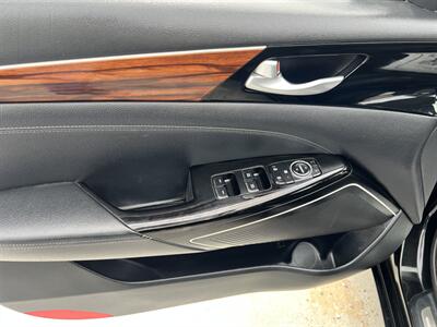 2017 Kia Cadenza Premium - Photo 10 - Phoenix, AZ 85009
