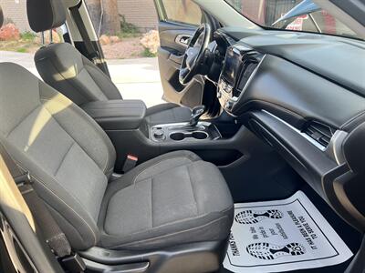2021 Chevrolet Traverse LT Cloth   - Photo 16 - Phoenix, AZ 85009