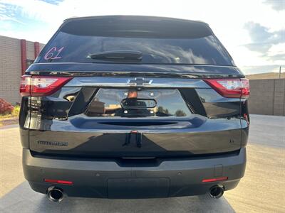 2021 Chevrolet Traverse LT Cloth   - Photo 3 - Phoenix, AZ 85009