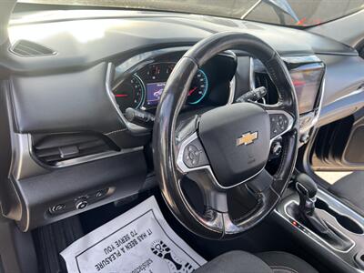 2021 Chevrolet Traverse LT Cloth   - Photo 8 - Phoenix, AZ 85009