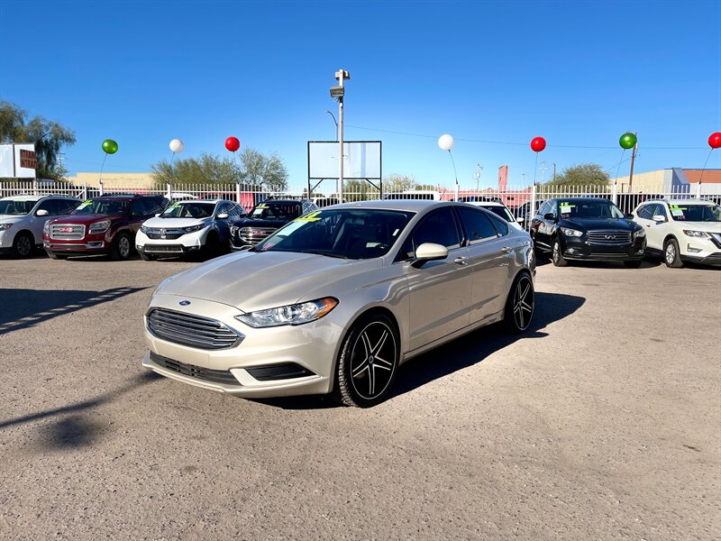 2018 Ford Fusion SE photo 13