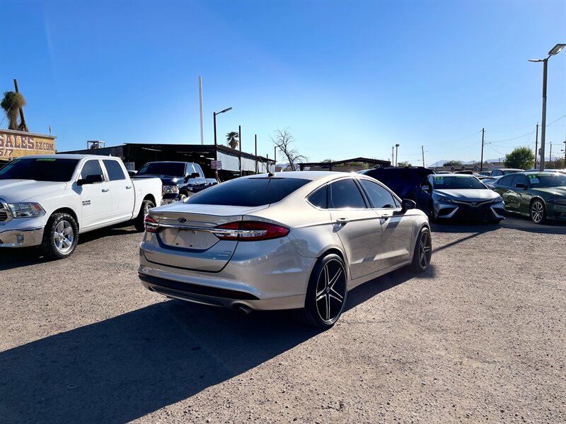 2018 Ford Fusion SE photo 15