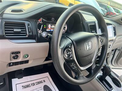 2017 Honda Pilot EX   - Photo 8 - Phoenix, AZ 85009