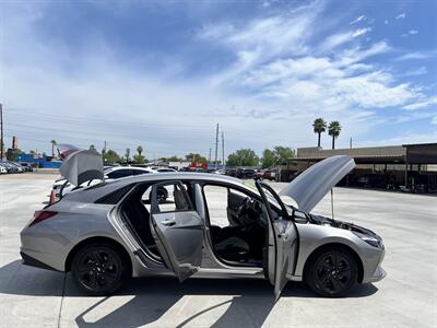 2023 Hyundai ELANTRA SEL - Photo 5 - Phoenix, AZ 85009