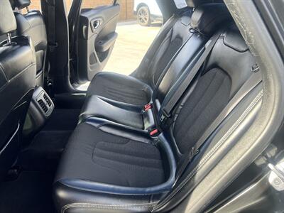 2015 Chrysler 200 S - Photo 12 - Phoenix, AZ 85009