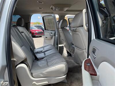 2013 Chevrolet Suburban LT   - Photo 9 - Phoenix, AZ 85009