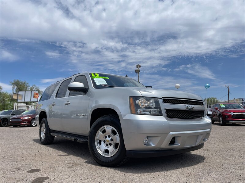 2013 Chevrolet Suburban LT - Photo 1 - Phoenix, AZ 85009