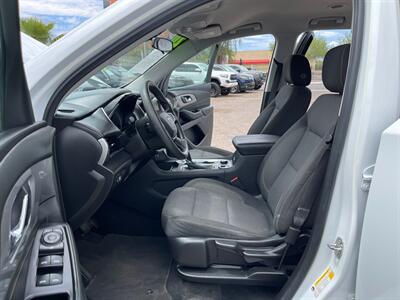 2020 Chevrolet Traverse LS - Photo 5 - Phoenix, AZ 85009