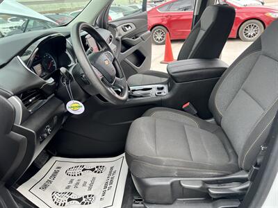 2019 Chevrolet Traverse LS - Photo 7 - Phoenix, AZ 85009