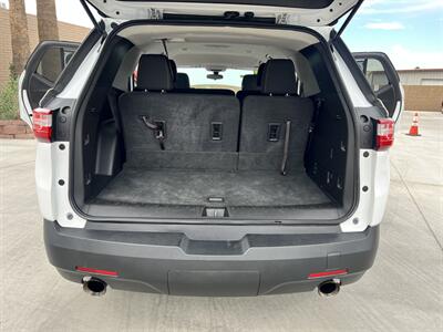2019 Chevrolet Traverse LS - Photo 13 - Phoenix, AZ 85009