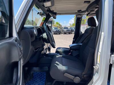 2012 Jeep Wrangler Unlimited Sahara   - Photo 5 - Phoenix, AZ 85009